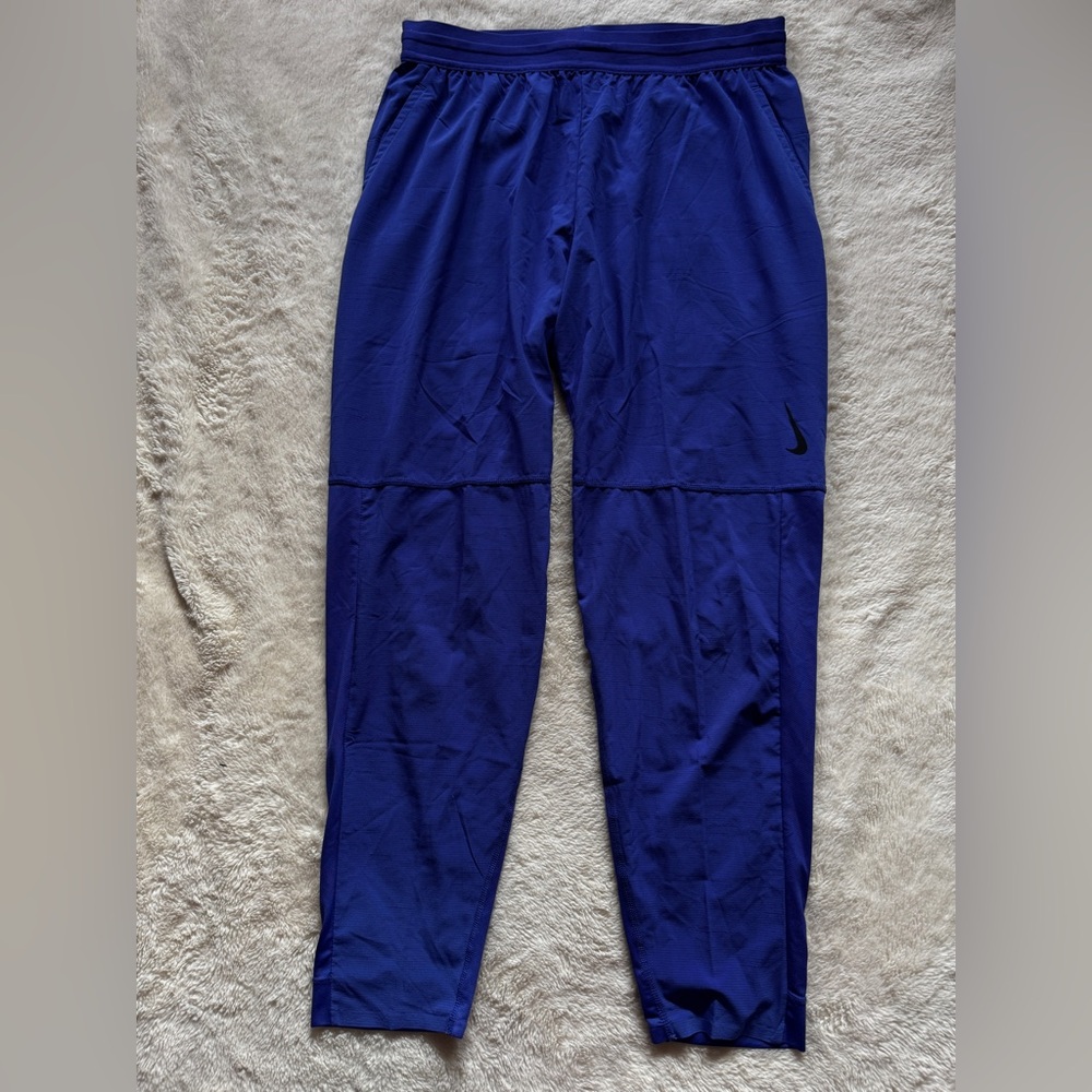 Nike‎ Dri-FIT Woven Yoga Pants Medium Blue Training Jogger Tapered Athletic